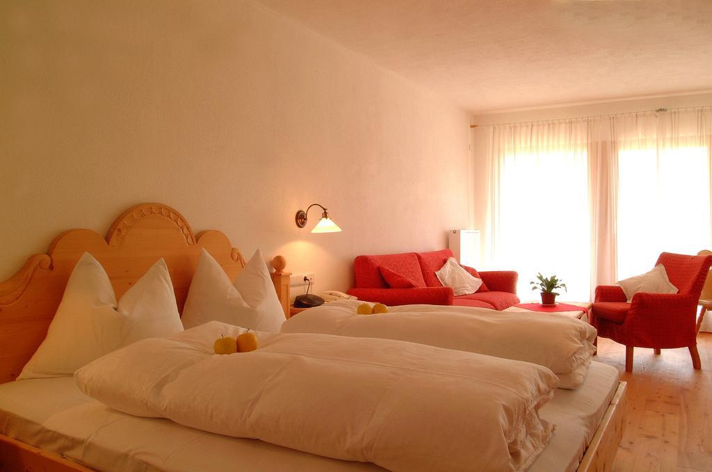 Hotel Frida Am Wald Rasùn di Sotto Habitación foto